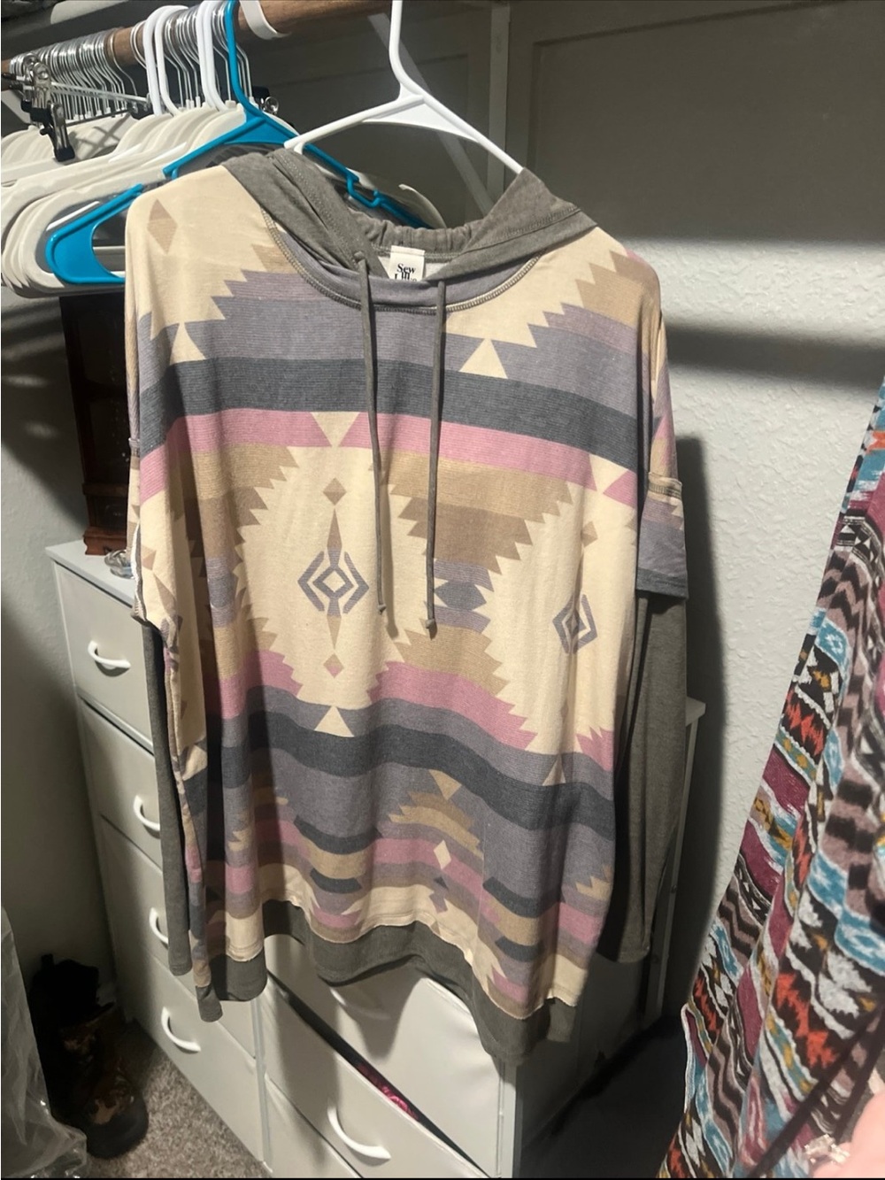 Aztec Pattern Lightweight Hoodie — Beige, Gray & Pink
